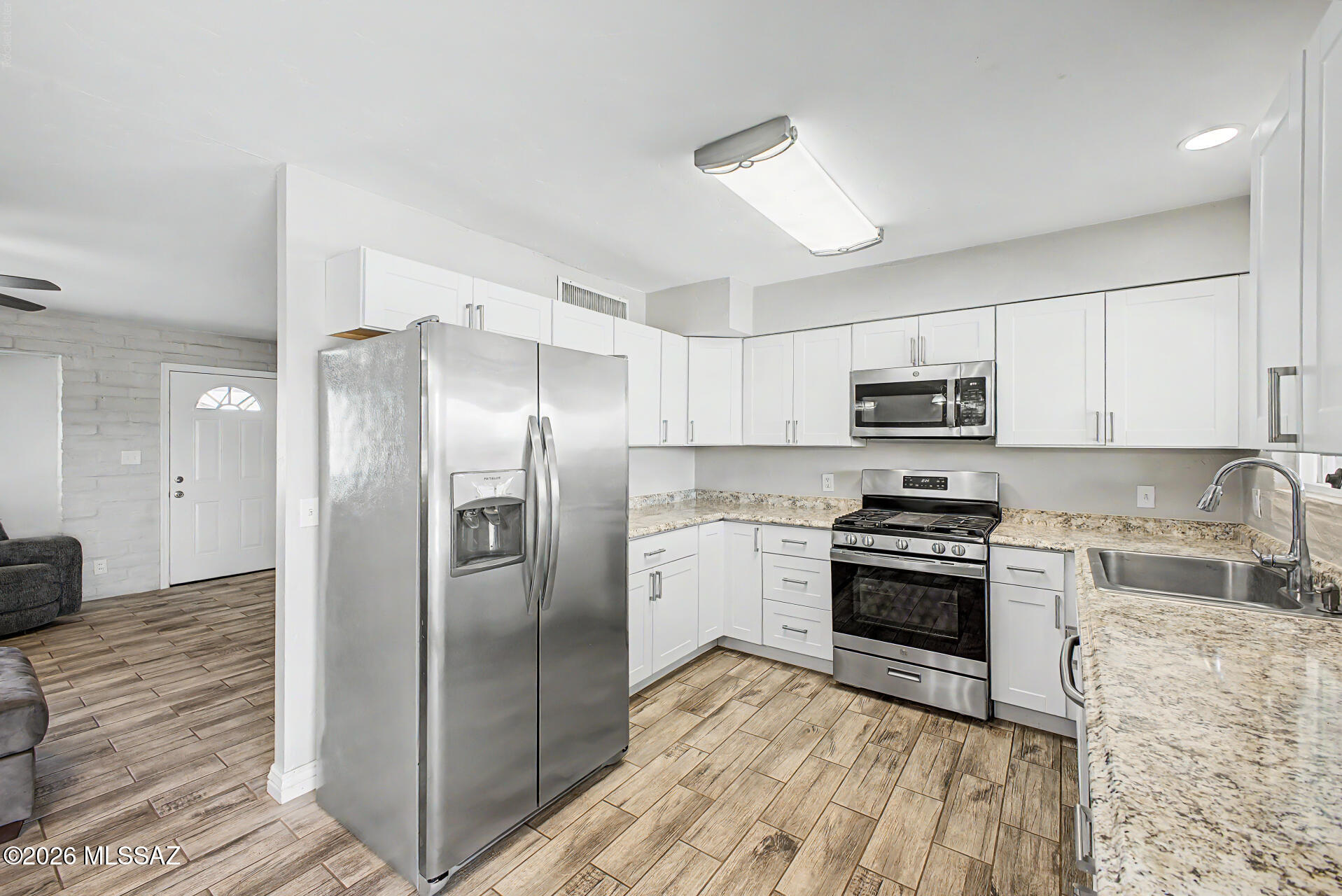 2071 West Merlin Road Tucson, AZ 85713 - Photo 11 of 45 11 - Merlin