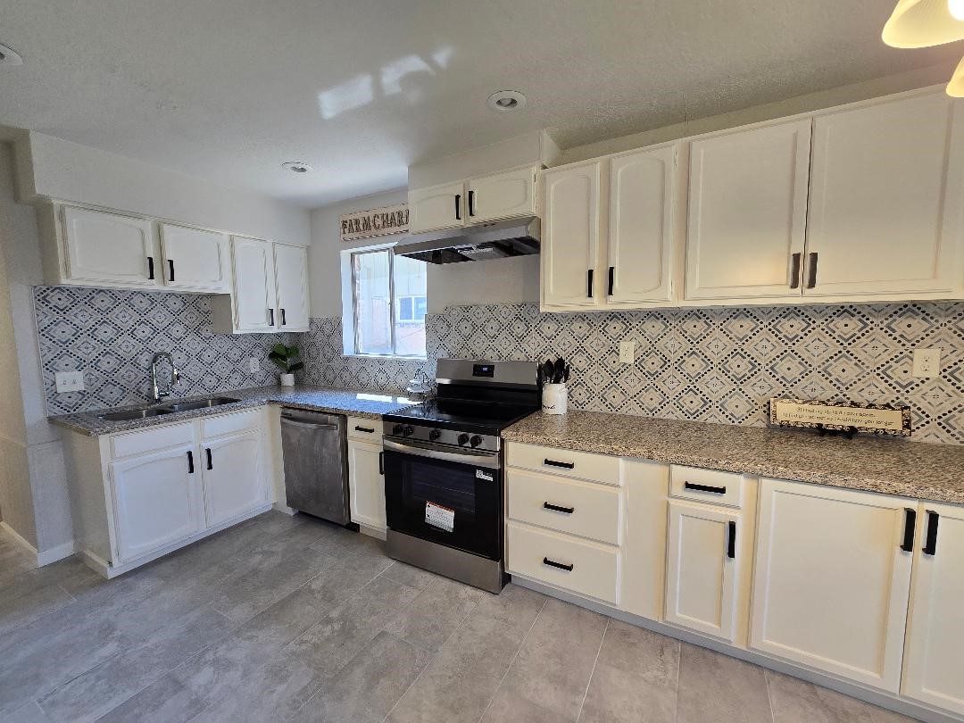 11315 Langdon Lane Houston, TX 77072 - Photo 12 of 40