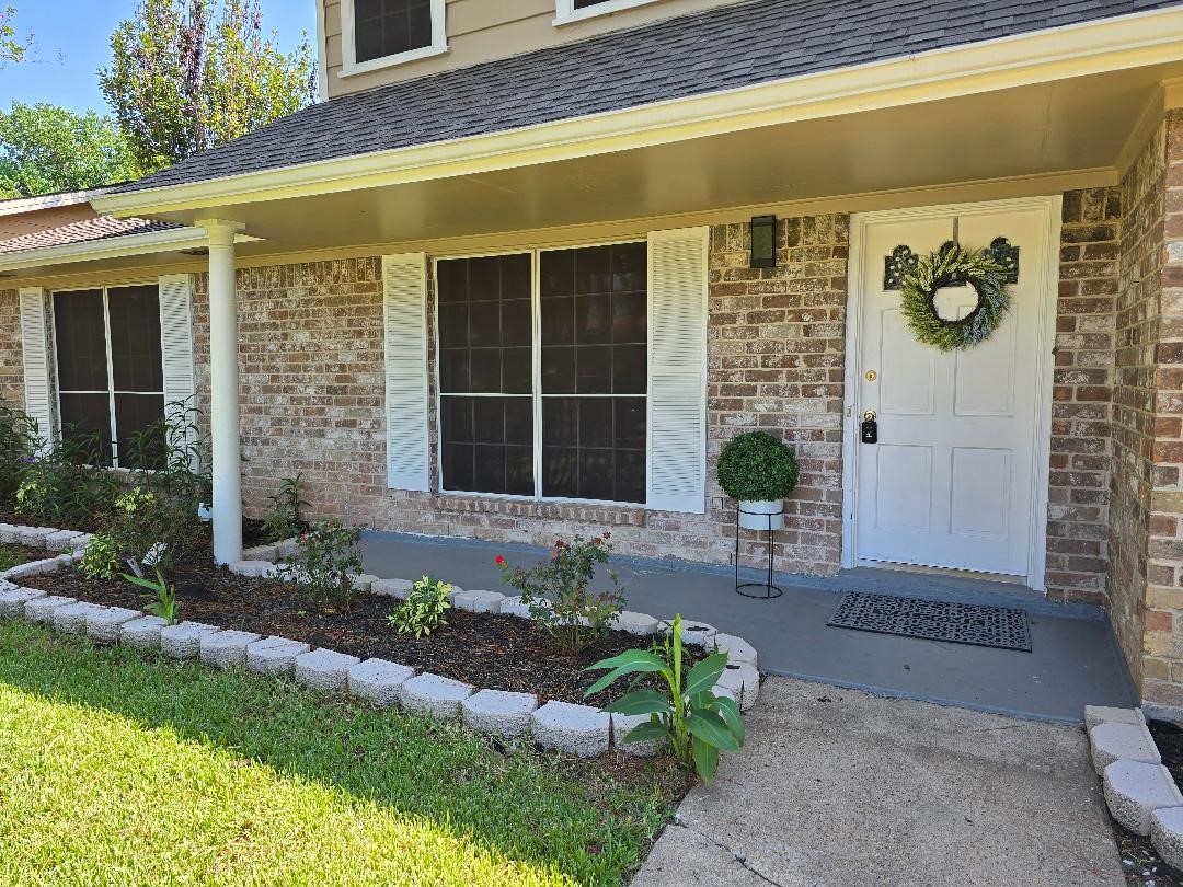 11315 Langdon Lane Houston, TX 77072 - Photo 3 of 40 Front Porch