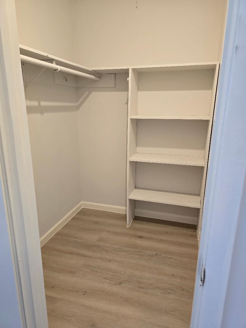 11315 Langdon Lane Houston, TX 77072 - Photo 33 of 40 Large closets