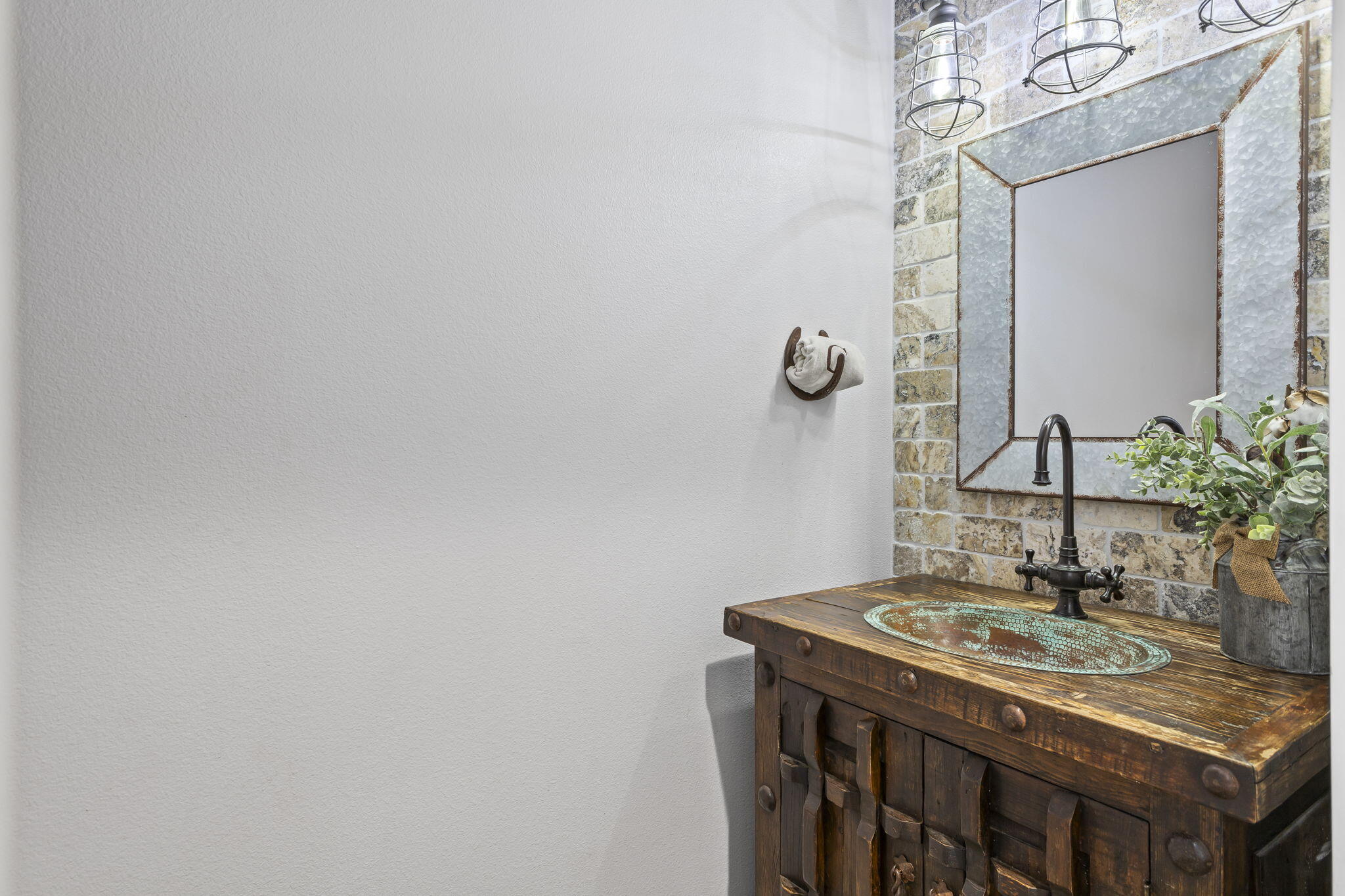 1545 Pulitzer Road Fort Pierce, FL 34945 - Photo 31 of 45 27-web-or-mls-IMG_0499