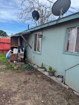 $389,000 | 322 Poplar Avenue, Manteca, CA 95336