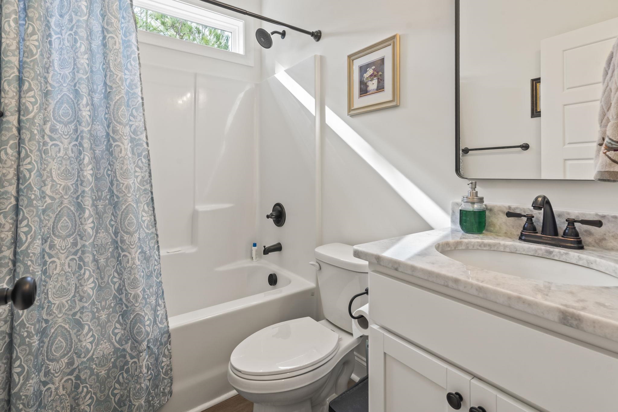 207 Putney Court Conway, SC 29526 - Photo 22 of 38 Full bath with shower / tub combo and vanity