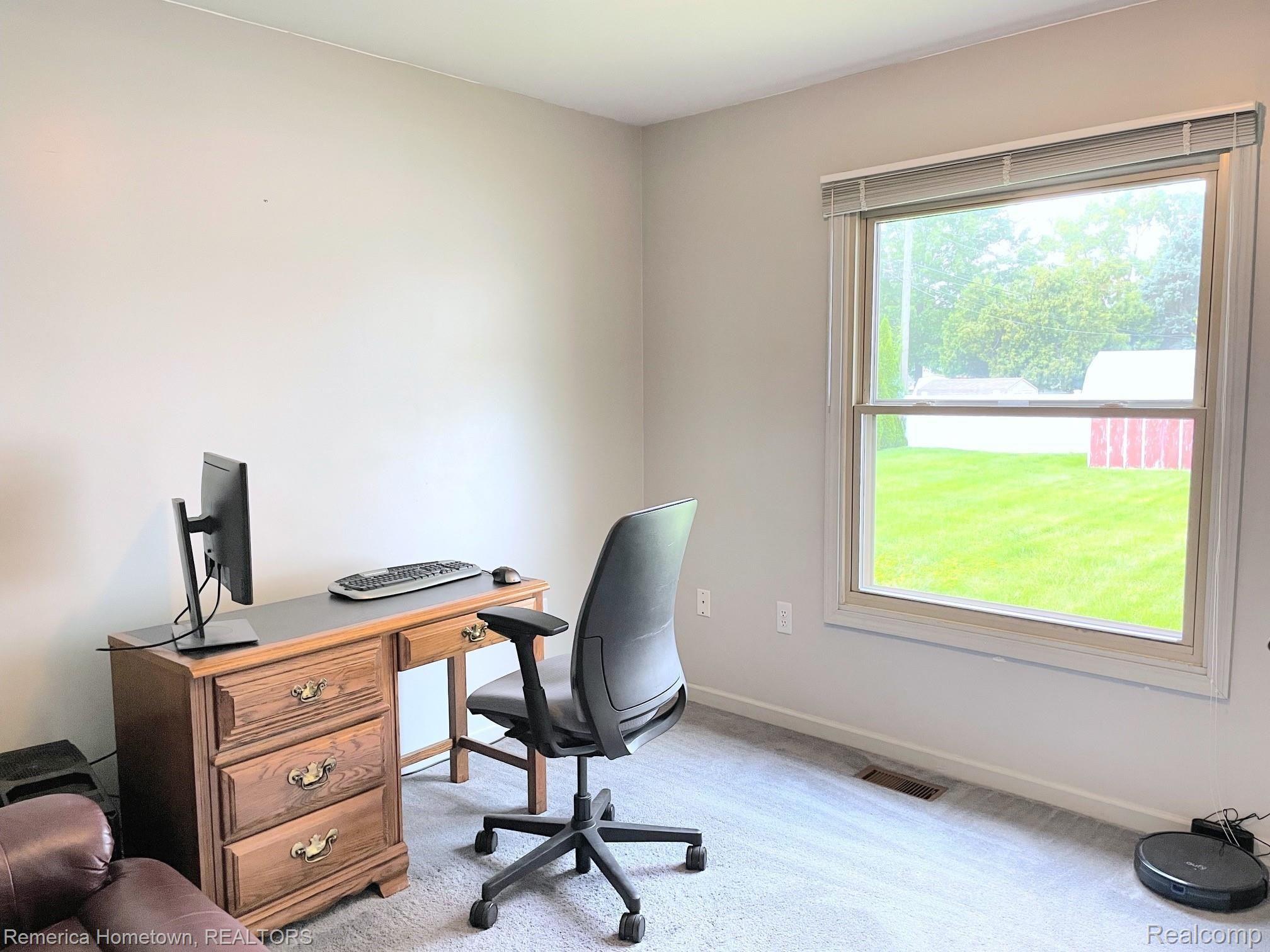 3636 Mildred Avenue Rochester, MI 48309 - Photo 15 of 25 bedroom2.jpg