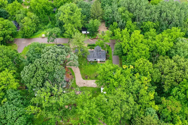 $269,900 | W8753 Ridge Road, Delavan, WI 53115