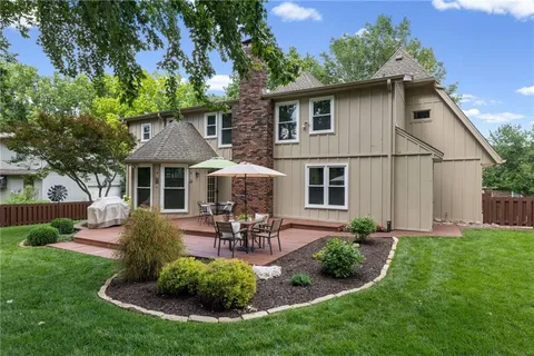 $649,500 | 11920 Windsor Drive, Leawood, KS 66209