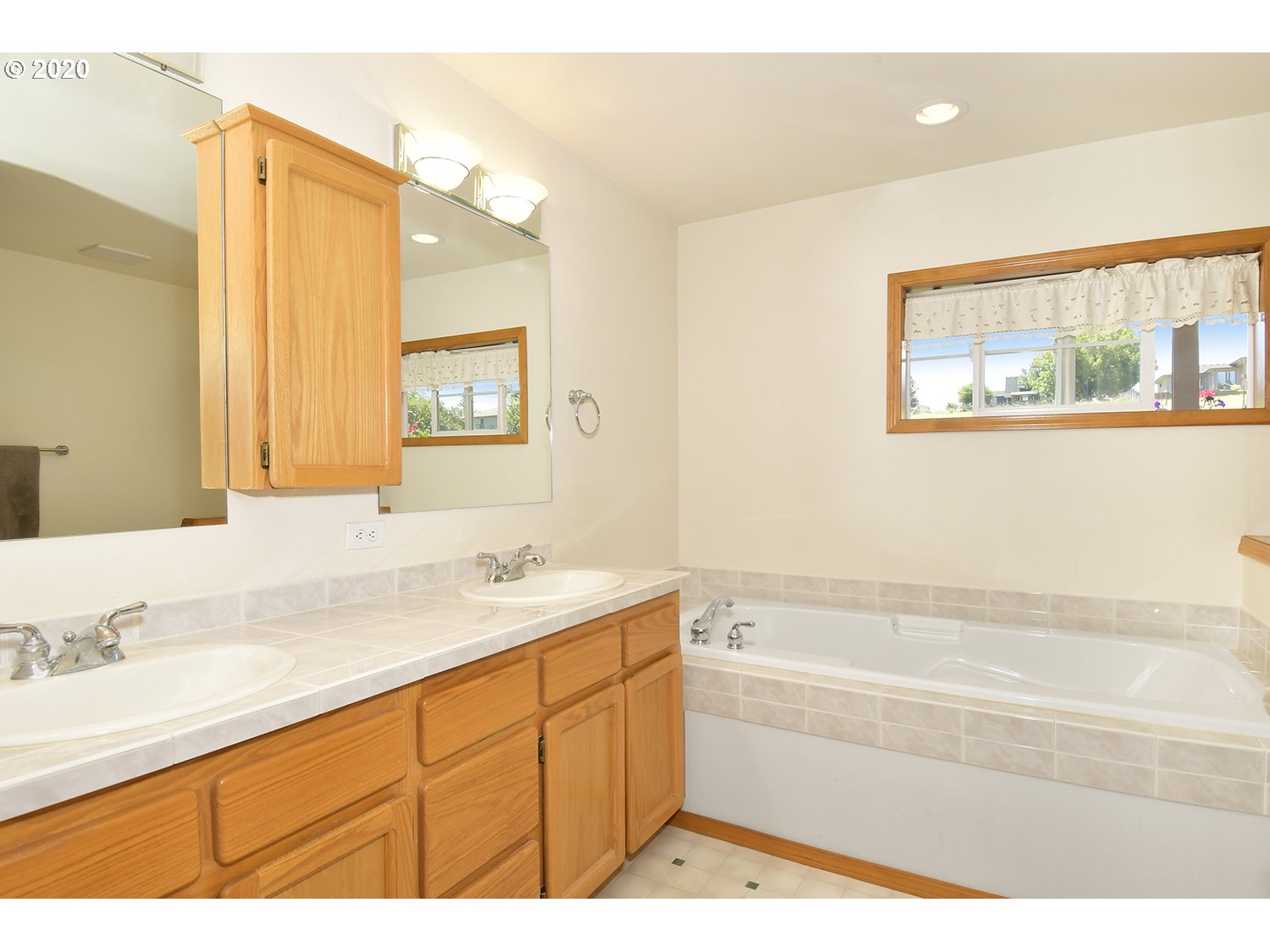 1716 Northwest 192nd Street Ridgefield, WA 98642 - Photo 23 of 32 Gallery Image 23