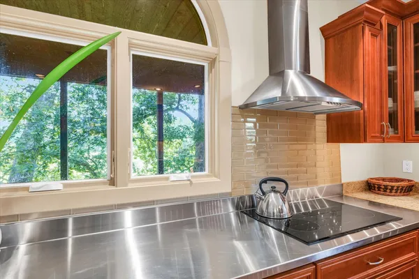 $885,000 | 575 B County Road 2550 North, Mahomet, IL 61853