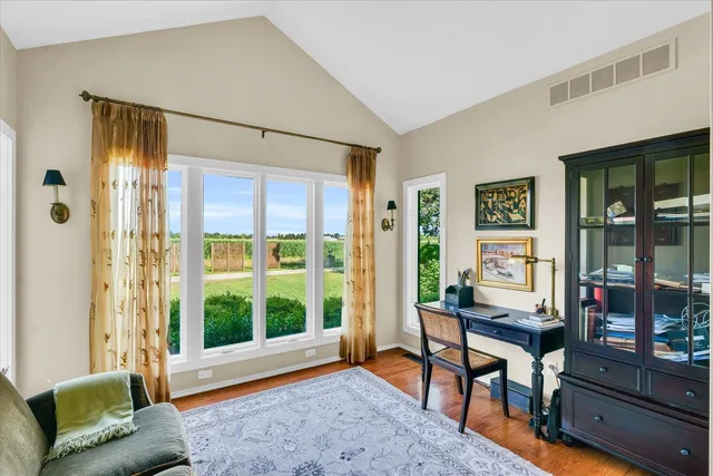 $995,000 | 575 B County Road 2550 North, Mahomet, IL 61853