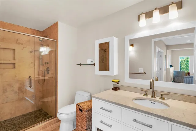 $995,000 | 575 B County Road 2550 North, Mahomet, IL 61853