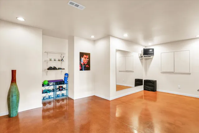 $995,000 | 575 B County Road 2550 North, Mahomet, IL 61853