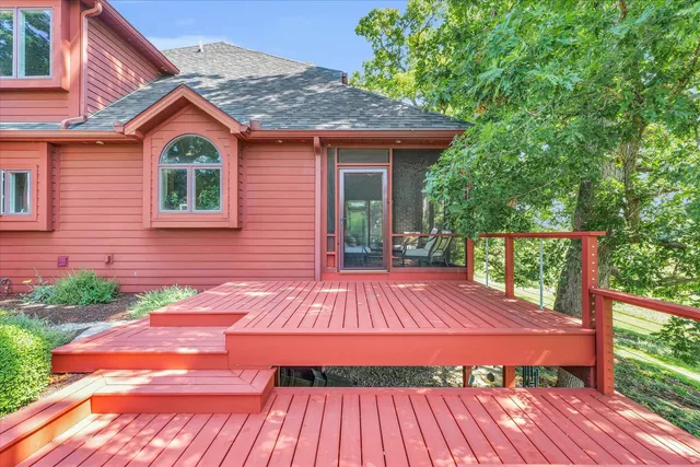 $995,000 | 575 B County Road 2550 North, Mahomet, IL 61853