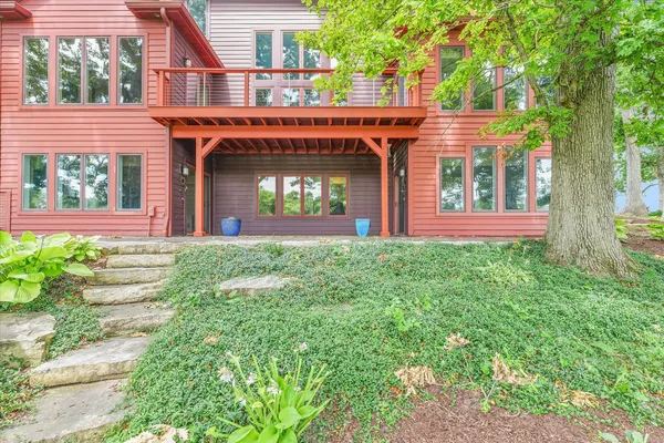 $885,000 | 575 B County Road 2550 North, Mahomet, IL 61853