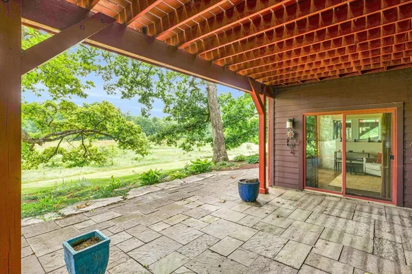 $885,000 | 575 B County Road 2550 North, Mahomet, IL 61853