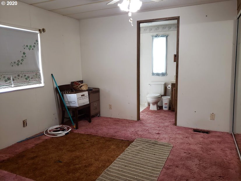 7883 Lookingglass Road Roseburg, OR 97471 - Photo 11 of 27 Gallery Image 11