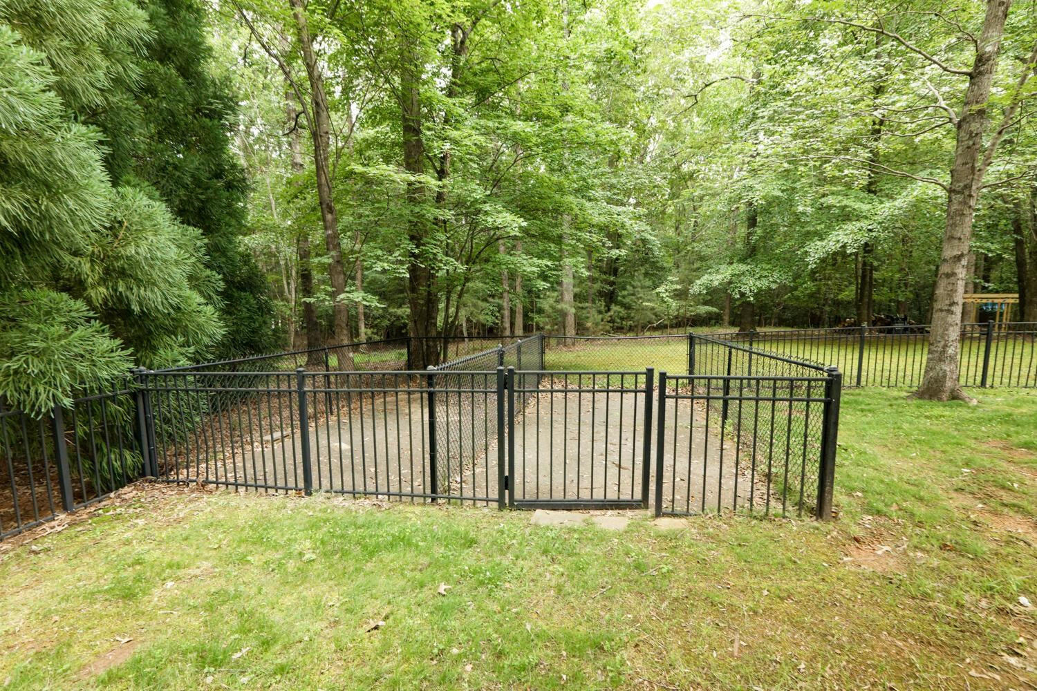 1700 Sharnbrook Court Raleigh, NC 27614 - Photo 73 of 85 Kennel