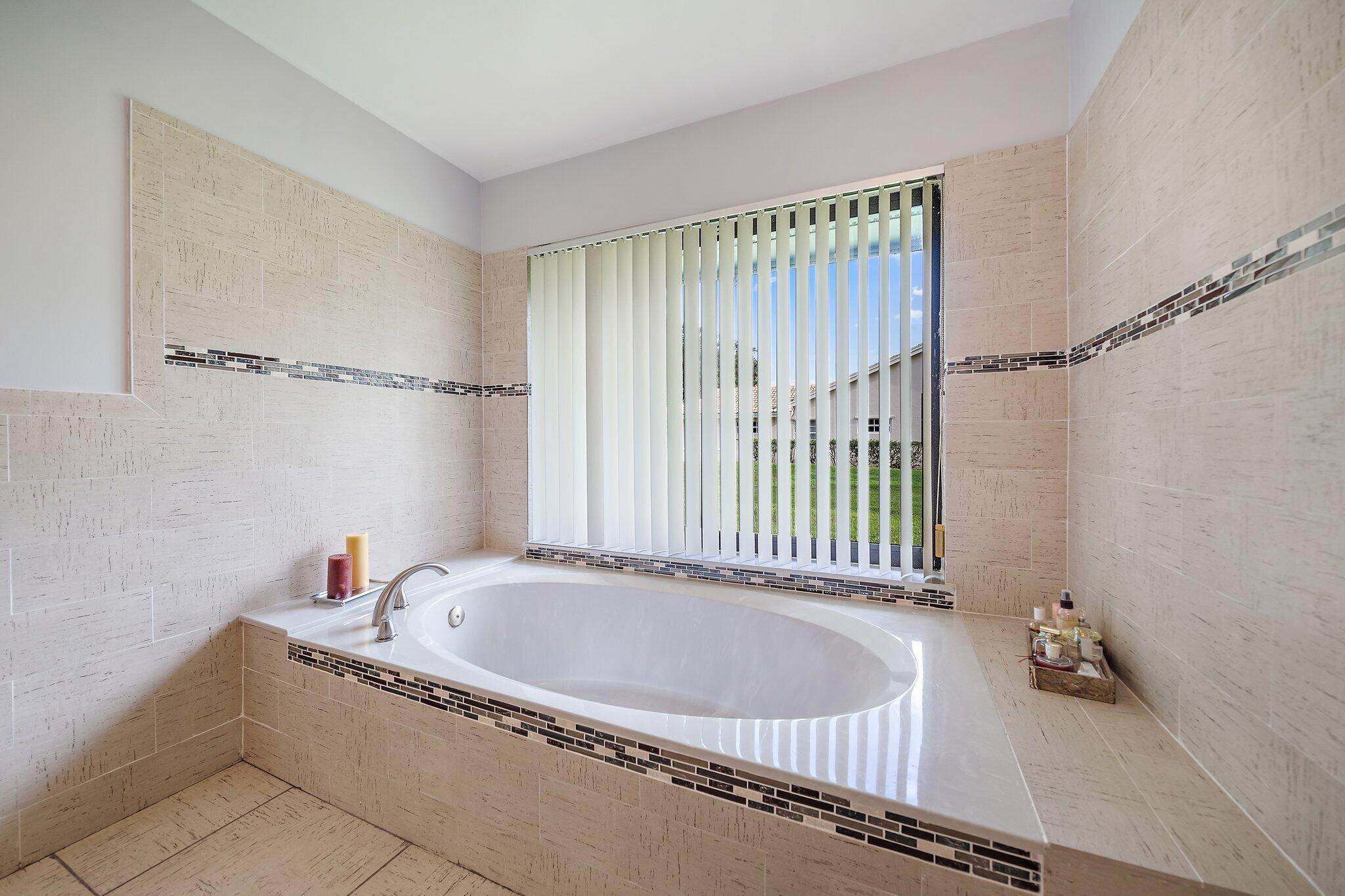 6464 Wood Lake Road Jupiter, FL 33458 - Photo 21 of 60 025-6464WoodLakeRd-Jupiter-FL-SMALL