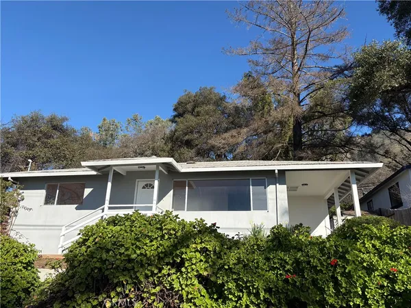 front view of house with a yard