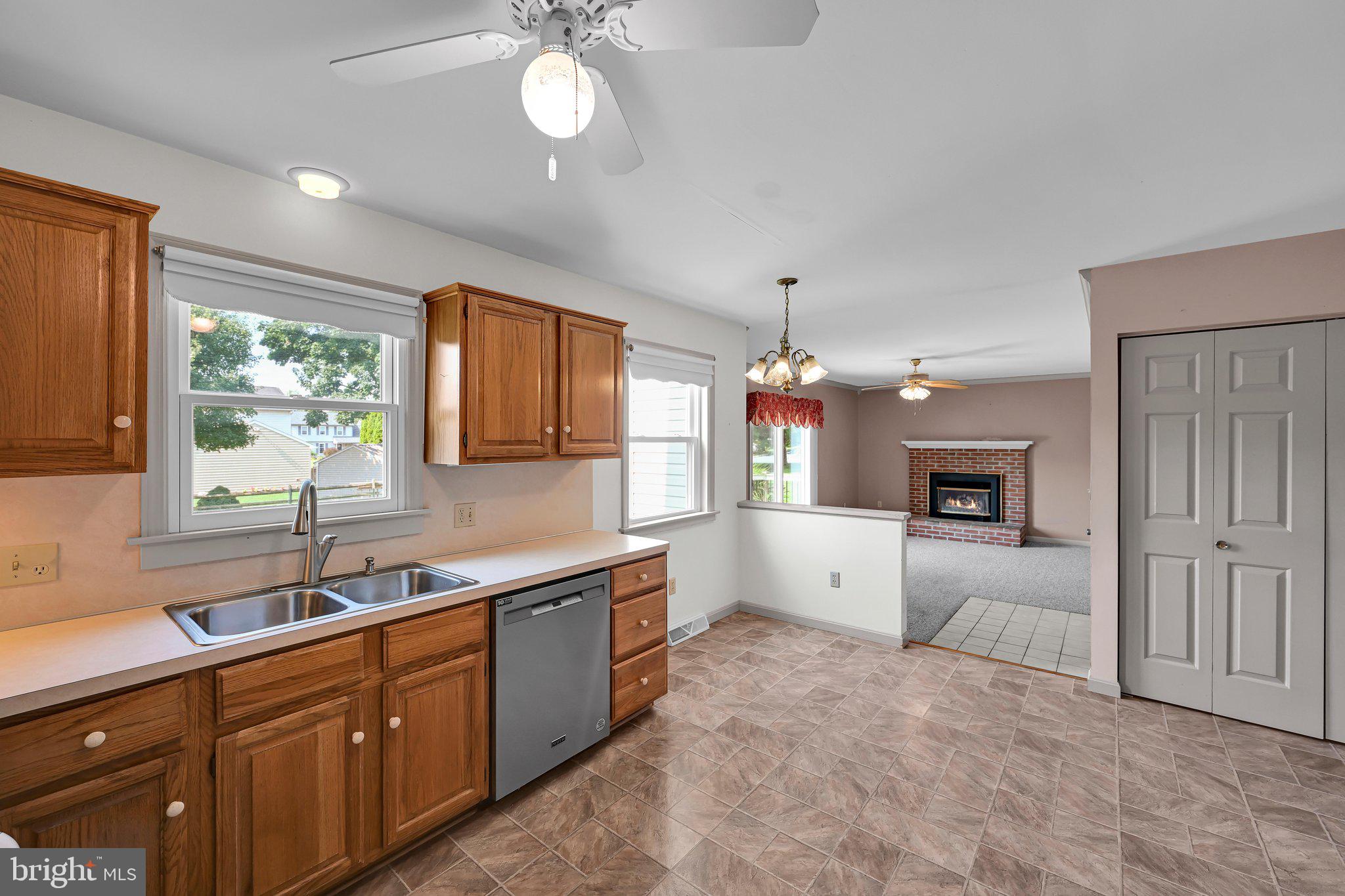 3892 Nolt Road Landisville, PA 17538 - Photo 21 of 46 Kitchen