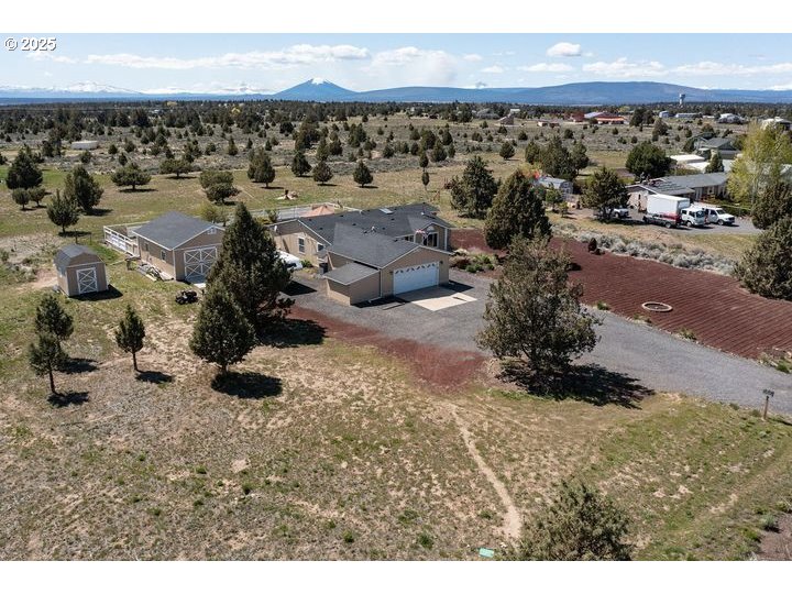 6577 Southwest Shad Road Terrebonne, OR 97760 - Photo 1 of 35 Gallery Image 1