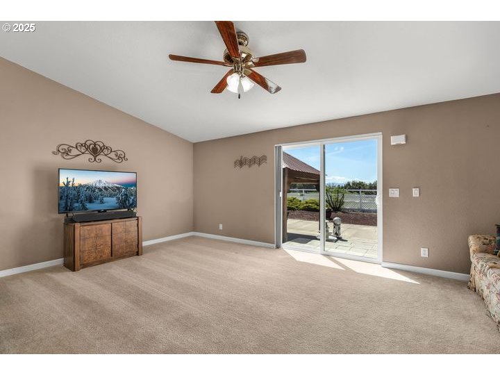 6577 Southwest Shad Road Terrebonne, OR 97760 - Photo 12 of 35 Gallery Image 12