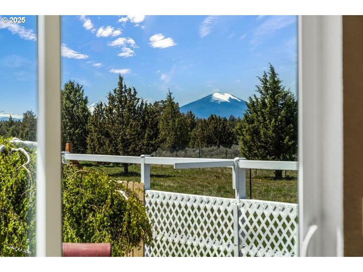6577 Southwest Shad Road Terrebonne, OR 97760 - Photo 13 of 35 Gallery Image 13