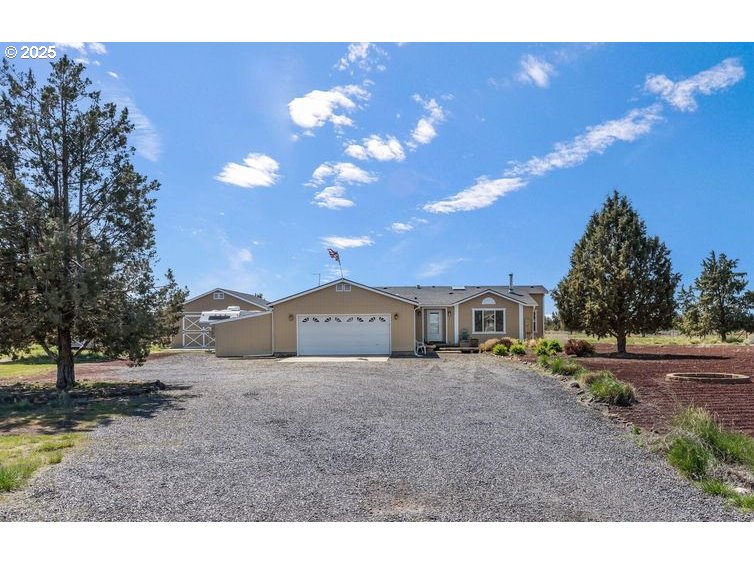 6577 Southwest Shad Road Terrebonne, OR 97760 - Photo 2 of 35 Gallery Image 2