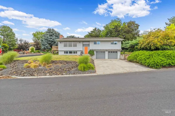 $464,000 | 3427 Syringa Drive, Lewiston, ID 83501