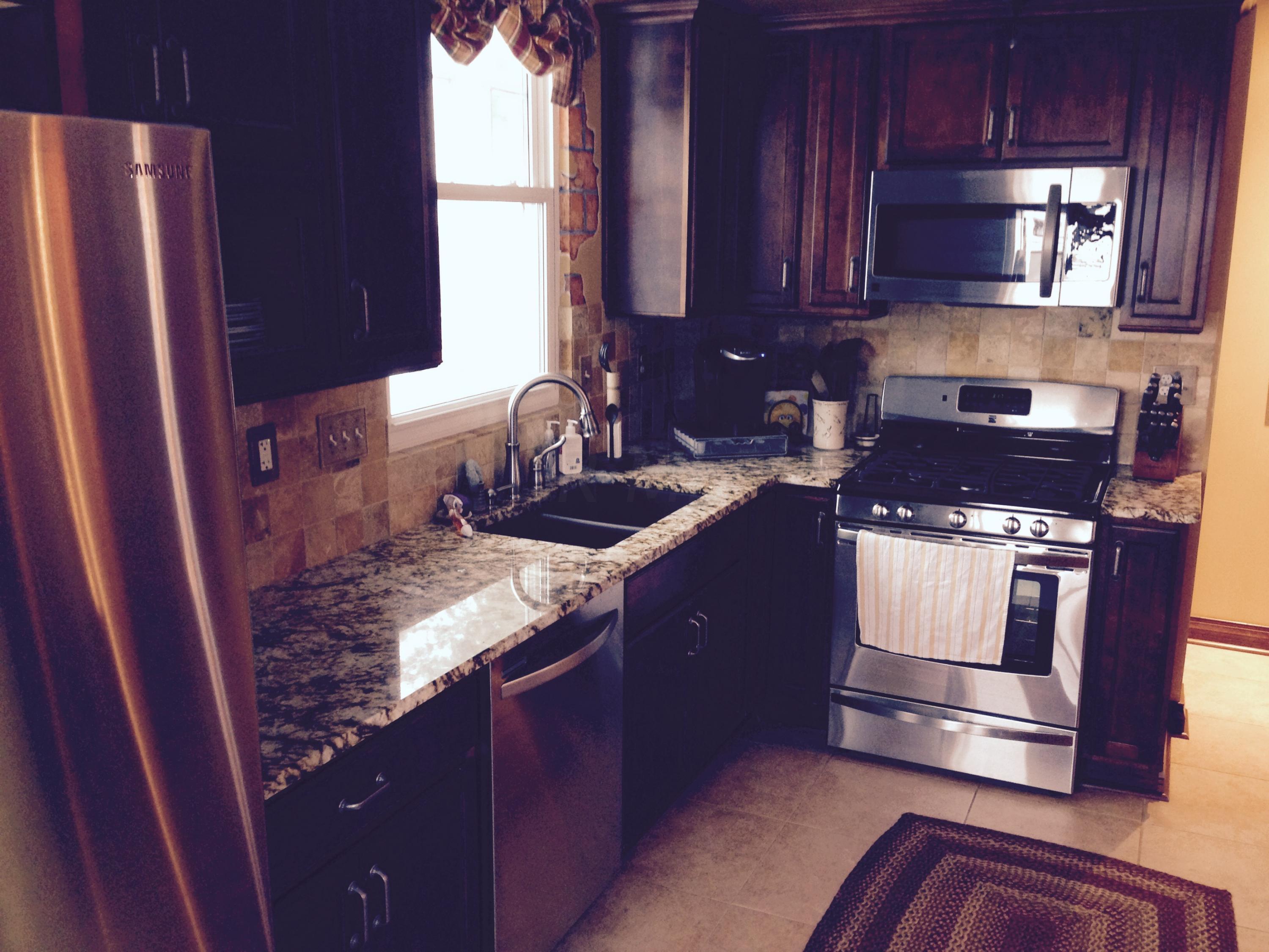 560 Fallis Road Columbus, OH 43214 - Photo 6 of 13 Gallery Image 6