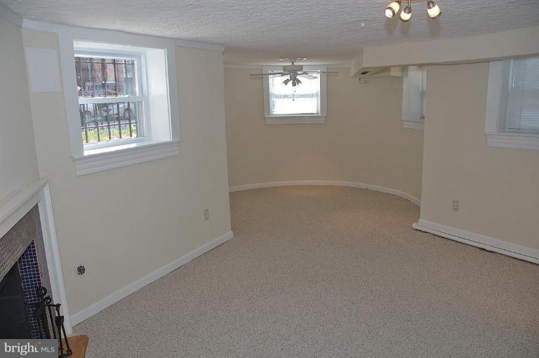 1331 Park Road Northwest Washington, DC 20010 - Photo 16 of 18 Apartment Bedroom