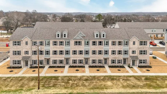 $315,750 | 129 Rosebush Lane, Lebanon, TN 37087