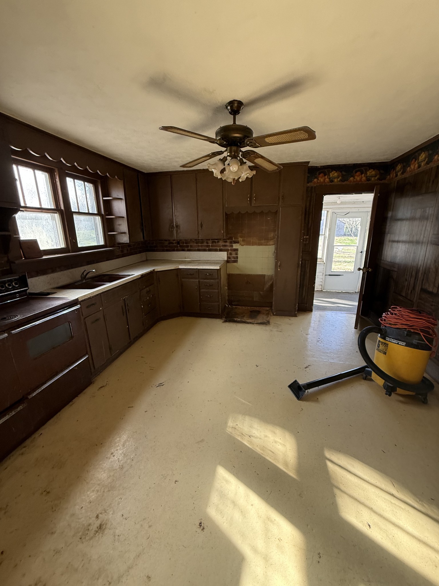 5335 Browning Branch Road Bethpage, TN 37022 - Photo 16 of 21
