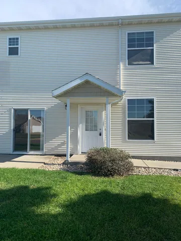 $1,575 | 4210 47th Street South, Unit G, Fargo, ND 58104