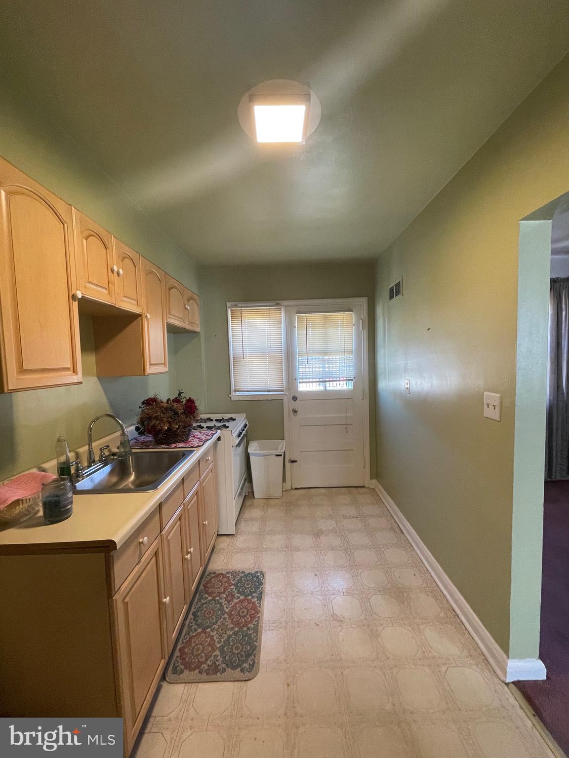 1935 Ormand Road Dundalk, MD 21222 - Photo 19 of 37