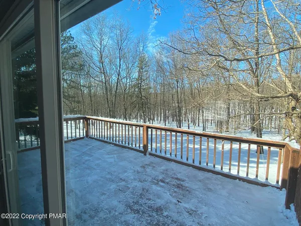 $2,500 | 147 Winding Way, Albrightsville, PA 18210