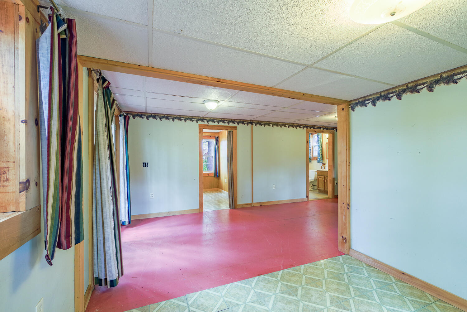 142 Roberts Shore Road Liberty, ME 04949 - Photo 8 of 26 142 Roberts Shore Rd 08