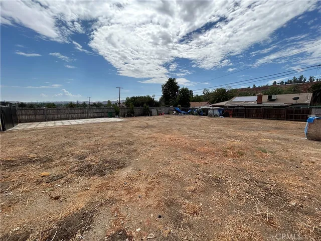 a view of an outdoor space and a yard