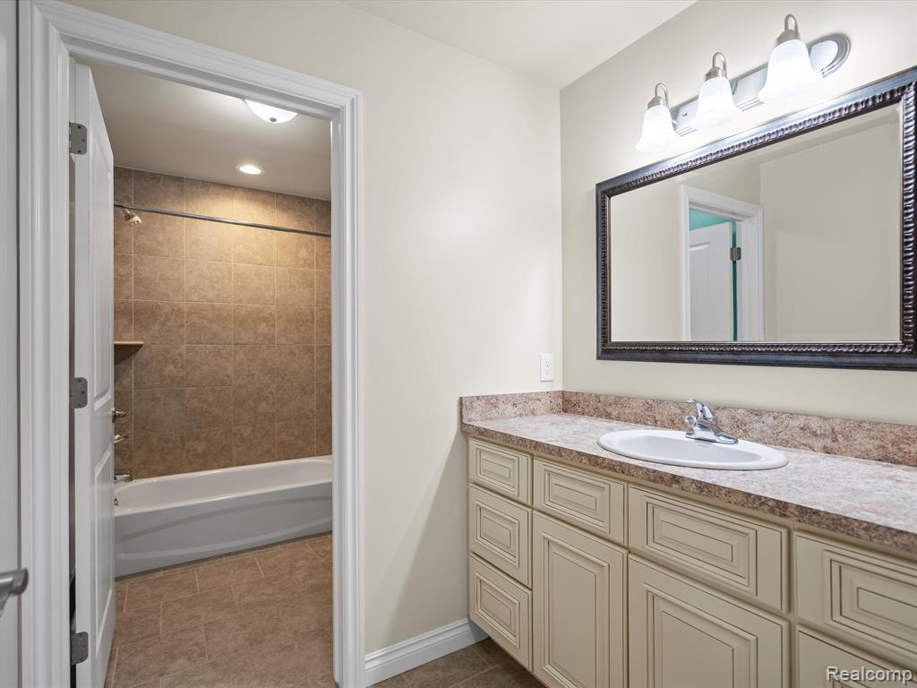 18977 Faulman Road Clinton Township, MI 48035 - Photo 32 of 51 Gallery Image 32