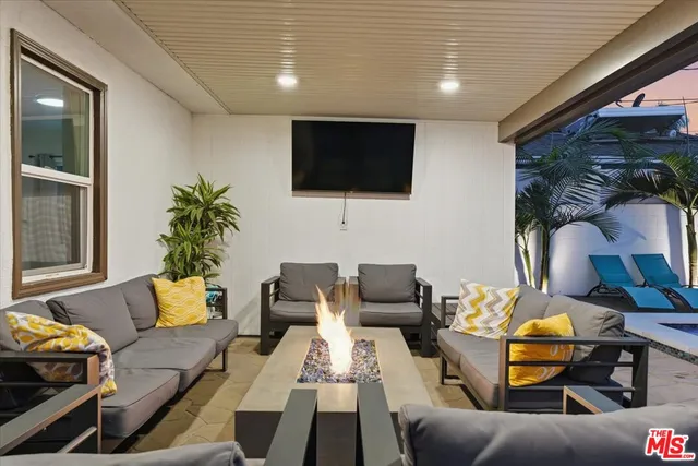 $1,237,000 | 12013 Neenach Street, Sun Valley, CA 91352