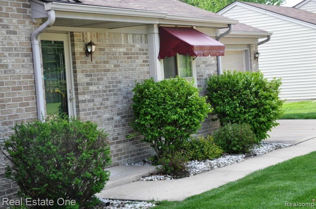 18751 Common Road Roseville, MI 48066 - Photo 4 of 28 Common%20Rd%20Cond00104.jpg