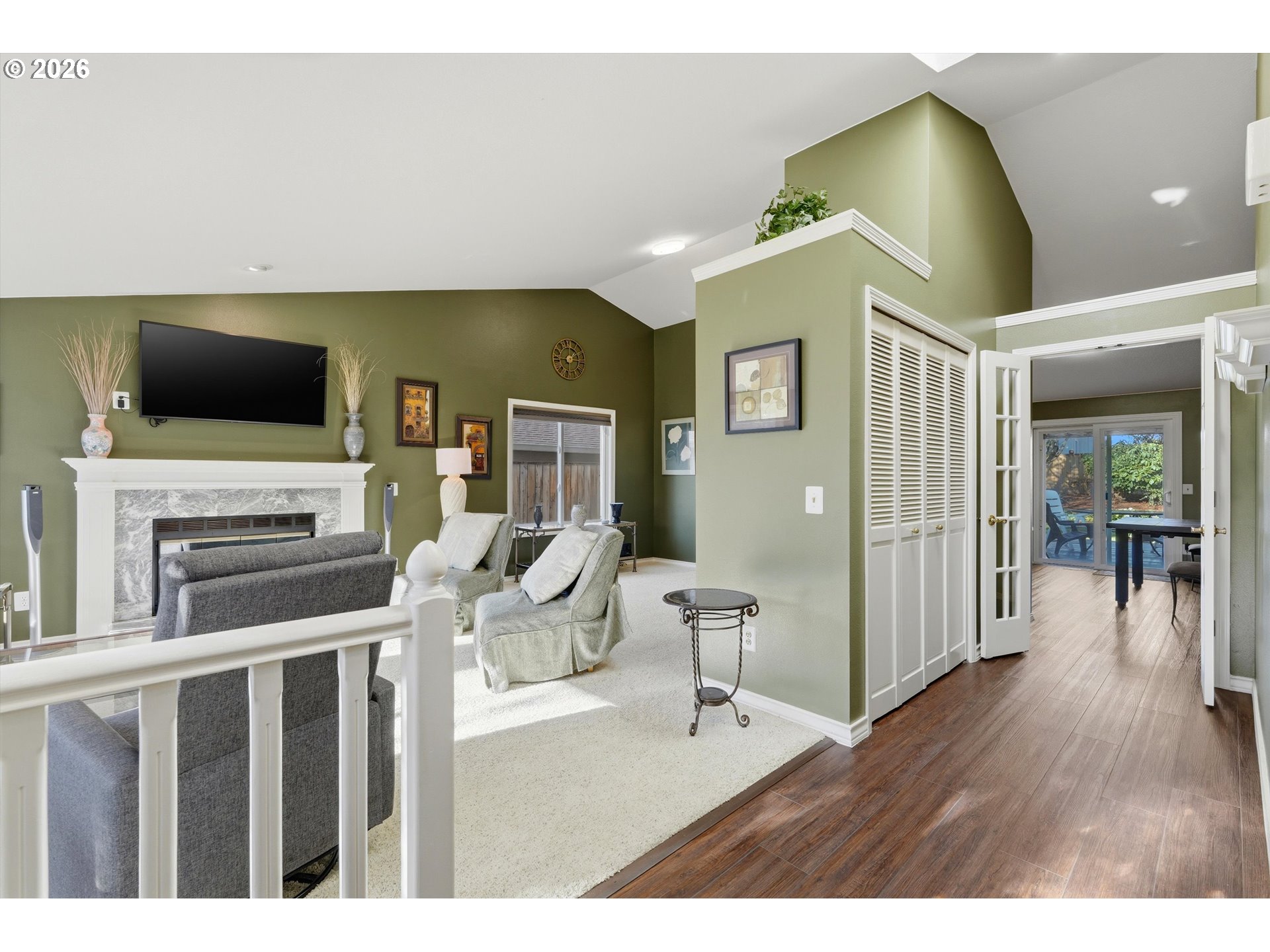 12229 Southwest Millview Court Portland, OR 97223 - Photo 2 of 34