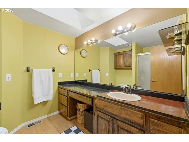 $535,000 | 12229 Southwest Millview Court, Portland, OR 97223