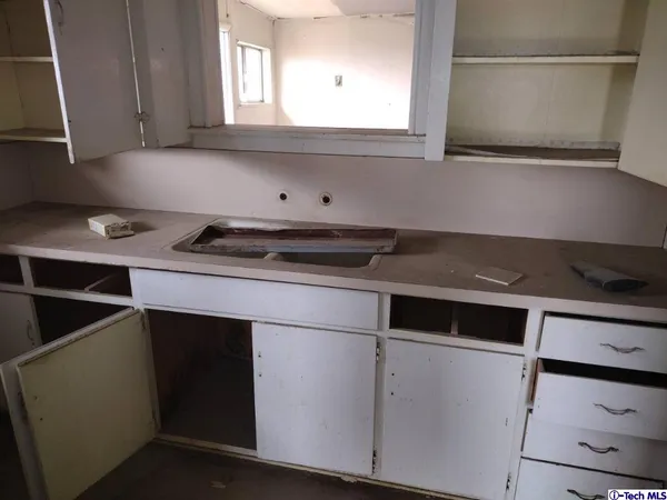 $20,000 | 82103 5th Street, Trona, CA 93562