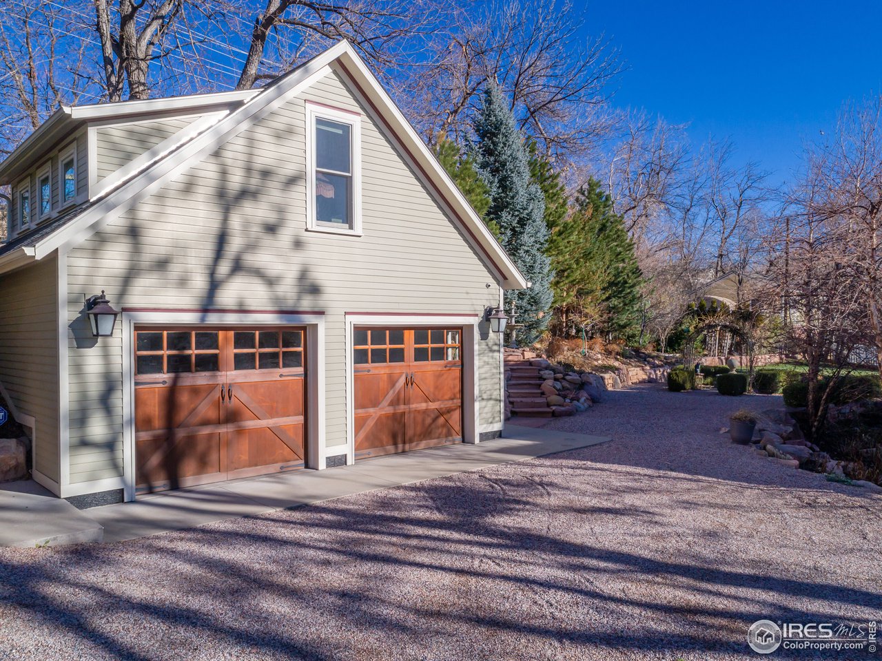 809 Pine Street Boulder, CO 80302 - Photo 37 of 38 a view of a house with a yard