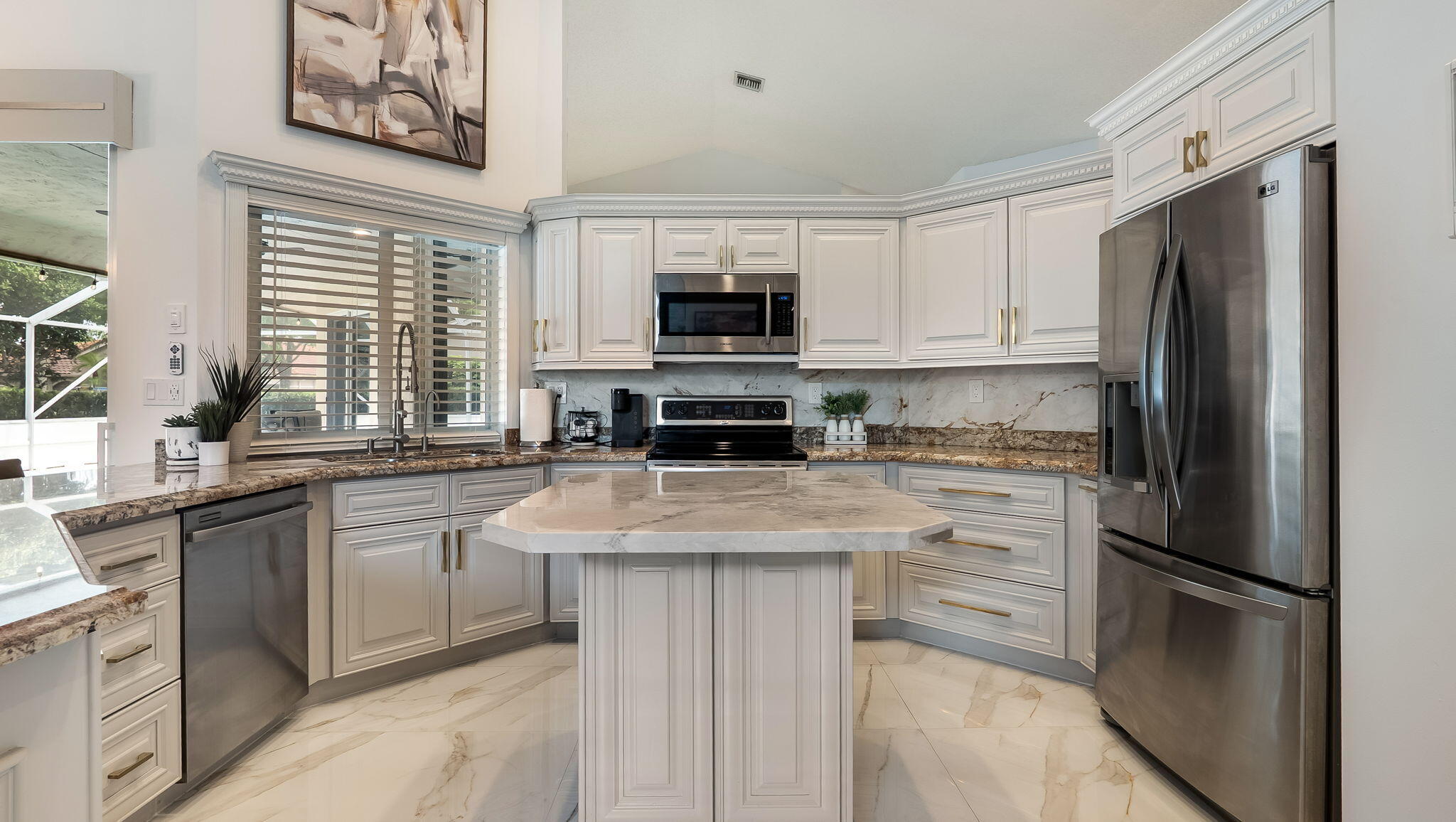10810 Santa Rosa Drive Boca Raton, FL 33498 - Photo 25 of 52 Kitchen