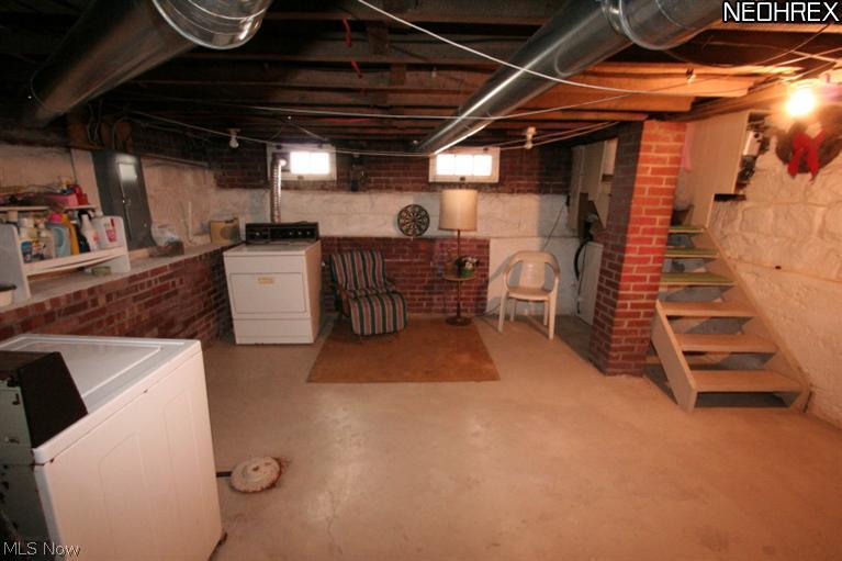 2368 South Hametown Road Akron, OH 44321 - Photo 15 of 17 Gallery Image 15