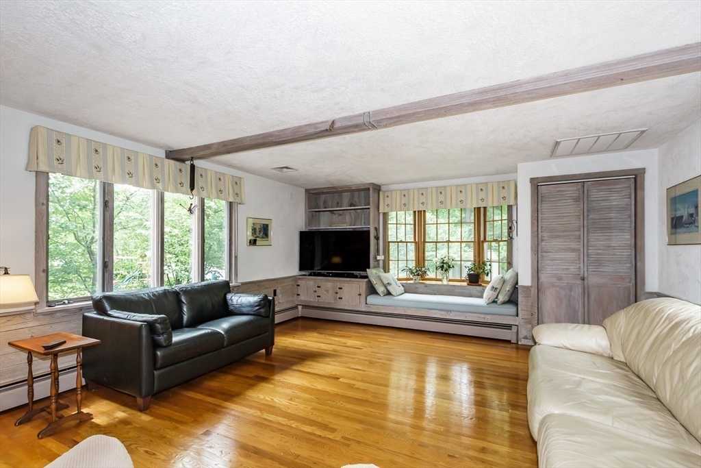 9 Fernglade Road Burlington, MA 01803 - Photo 11 of 40 Gallery Image 11