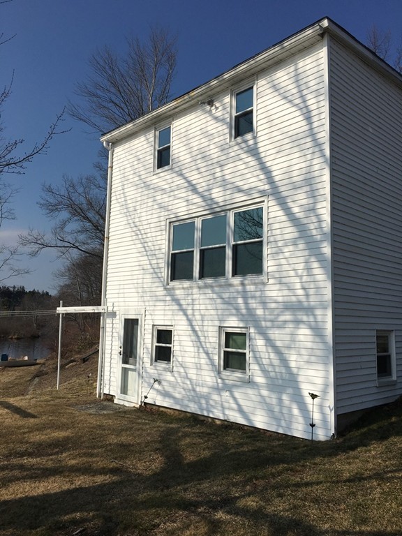 201 White Pond Road Lancaster, MA 01523 - Photo 3 of 12 Gallery Image 3