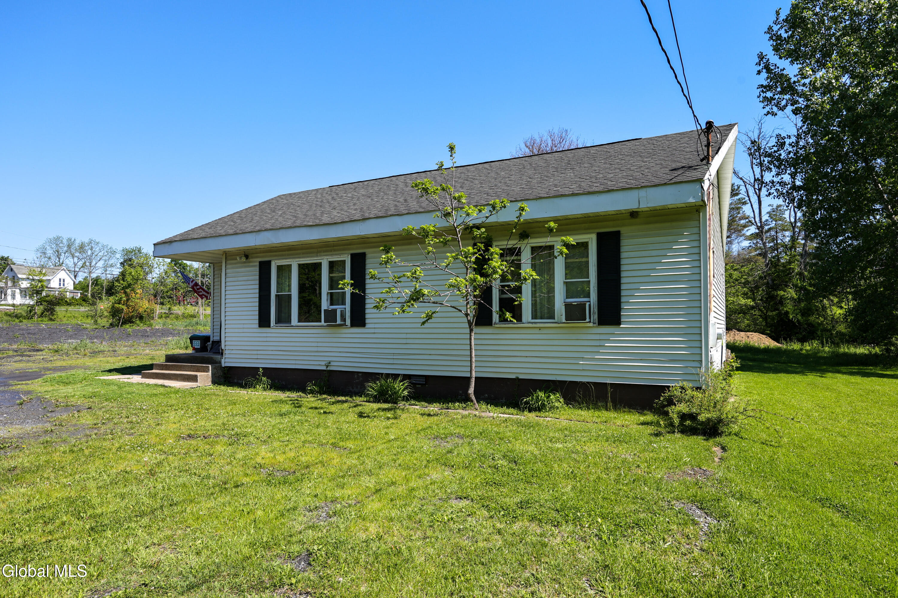 4 Connolly Road Ballston, NY 12019 - Photo 7 of 40 2 (7)