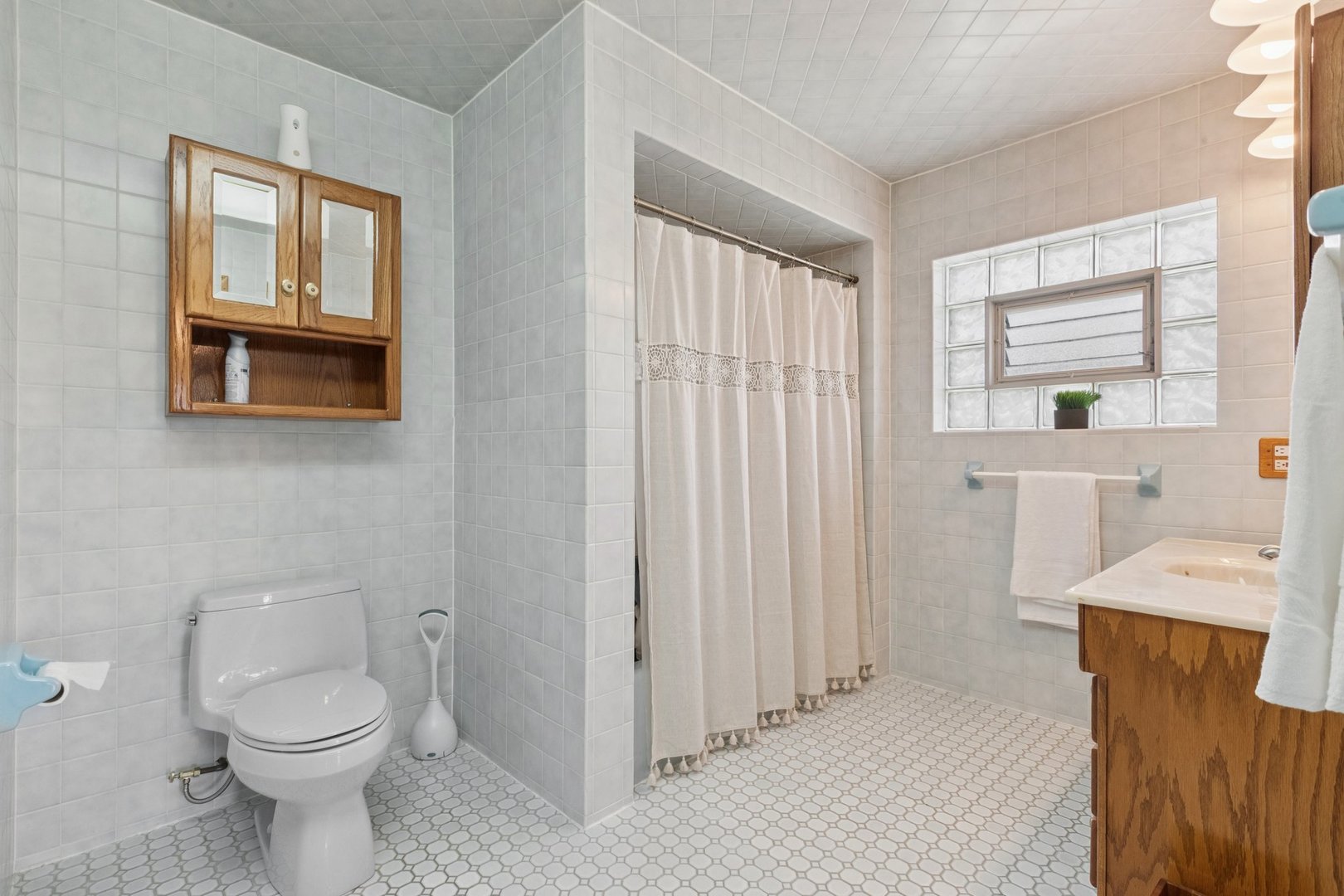 715 Fuller Road Gurnee, IL 60031 - Photo 28 of 67 Gallery Image 28